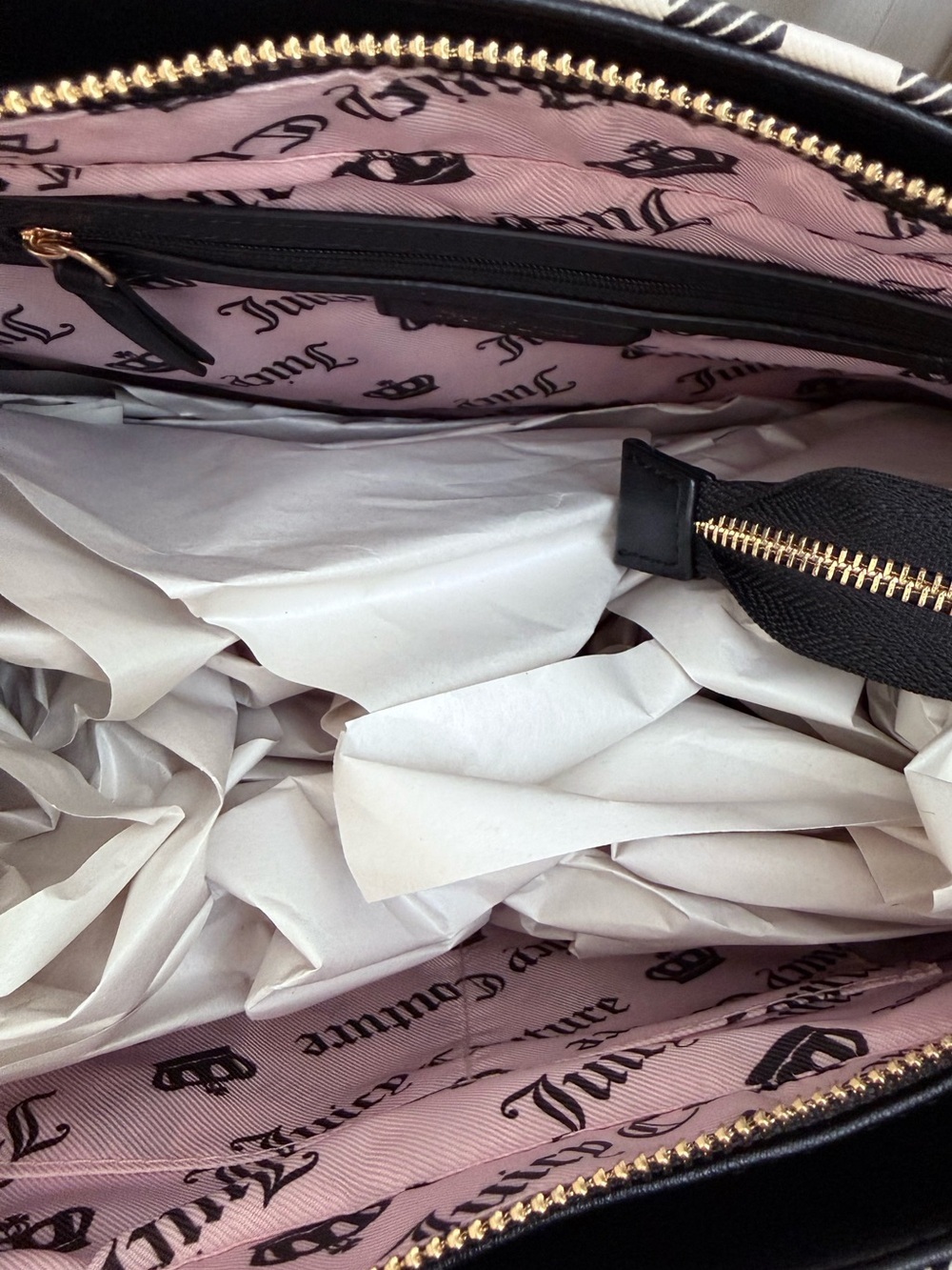 NWT Juicy Couture Study in Style W/ Scottie Tote in Liquorice - Picture 6 of 7